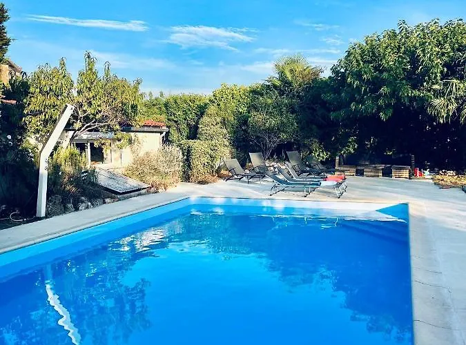 Vakantiehuis Le Bourg *